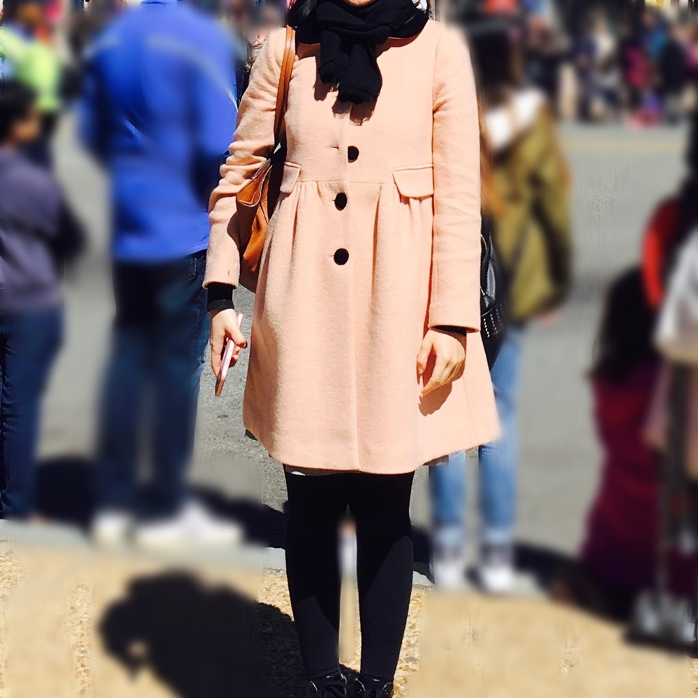 Ochirley coat with bow at back Size XS